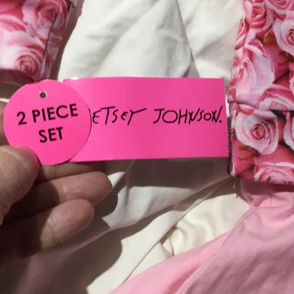 Betsey Johnson 2T rose top pink skirt set nwt
